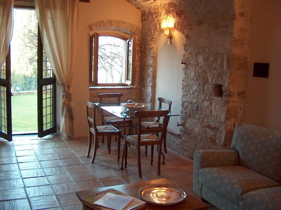 All Stone Horse Stable Converted To Elegant Apartment - Baltimora Spoleto Esterno foto