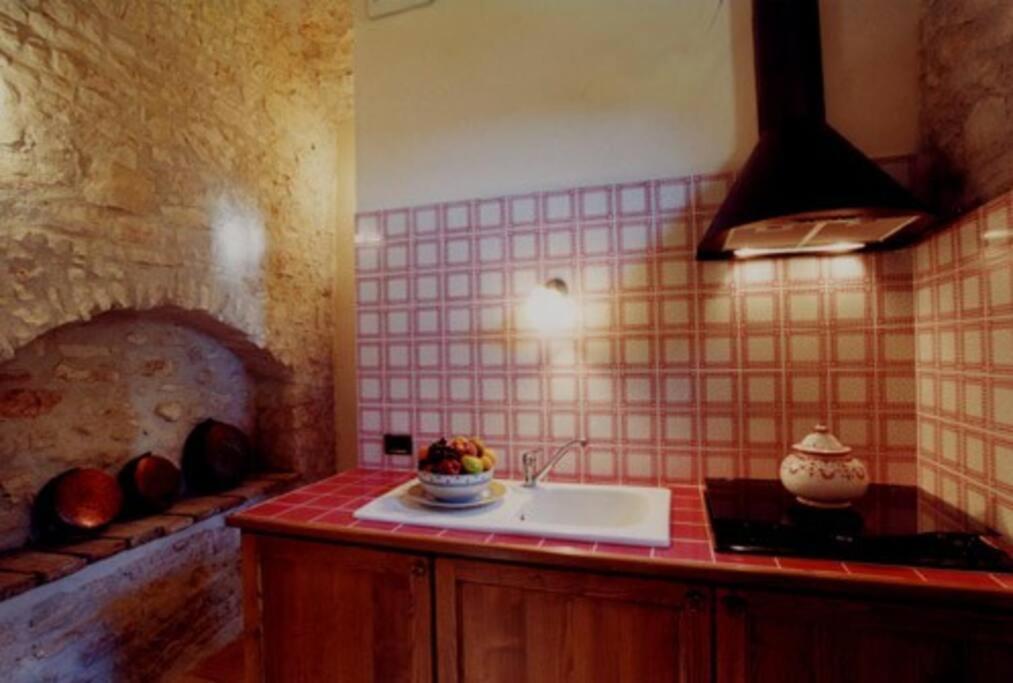 All Stone Horse Stable Converted To Elegant Apartment - Baltimora Spoleto Esterno foto