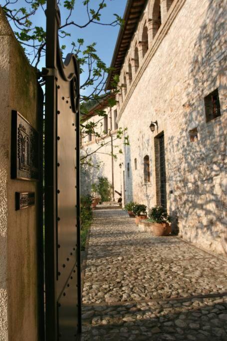 All Stone Horse Stable Converted To Elegant Apartment - Baltimora Spoleto Esterno foto